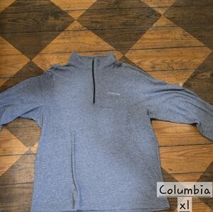 Women's Columbia quarter zip top